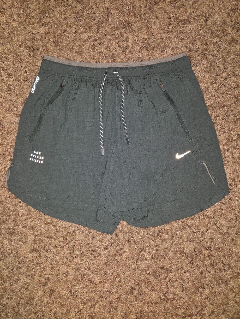 Nike Dri-FIT Run Division Stride 5'' Short Sample